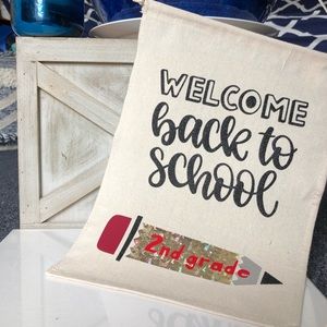 Welcome back to school classroom sign